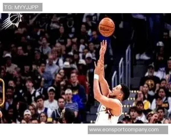 布克回应连吃两次技术犯规称裁判未看见错误导致掘金获得球权