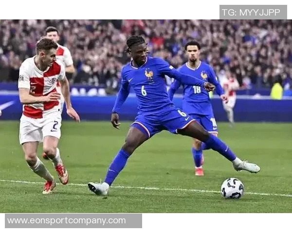 卡马文加或将转型左后卫应对法国中场竞争激烈局面